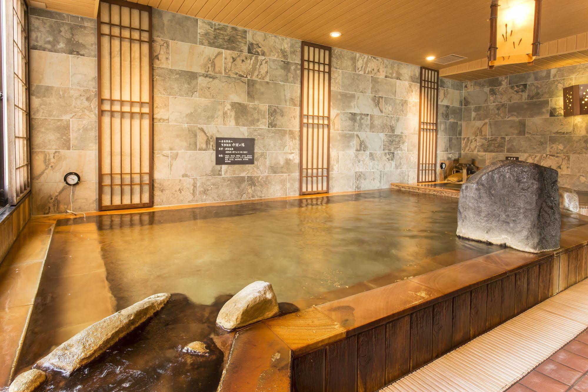 Dormy Inn Kumamoto Natural Hot Spring Exterior foto